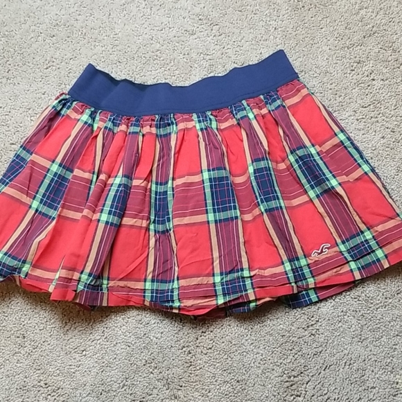 Hollister Red Plaid Skirt - Picture 1 of 5